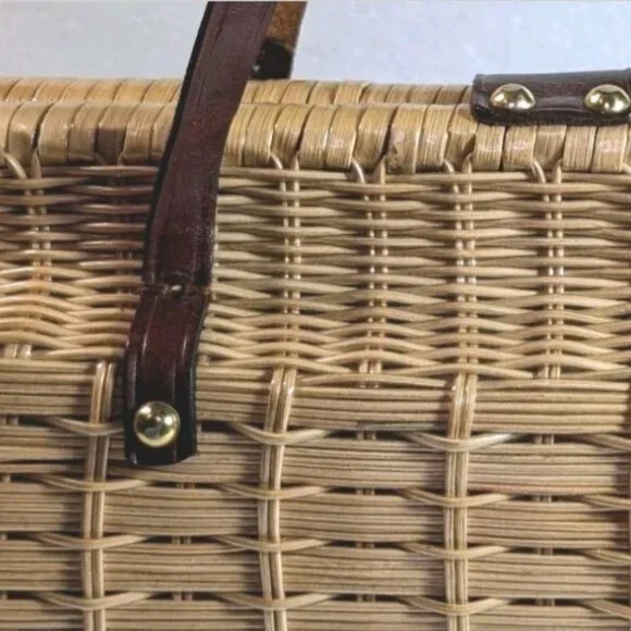 VTG Handwoven Wicker Basket Satchel Handbag Tan Leather-Brass Accents Hong Kong - Picture 4 of 11